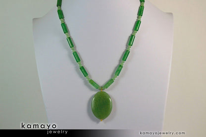 GREEN AVENTURINE NECKLACE - Large Oval Aventurine Pendant and Round Beads