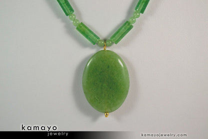 GREEN AVENTURINE NECKLACE - Large Oval Aventurine Pendant and Round Beads